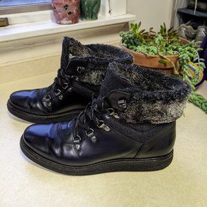 Clarks black leather boots with fur
